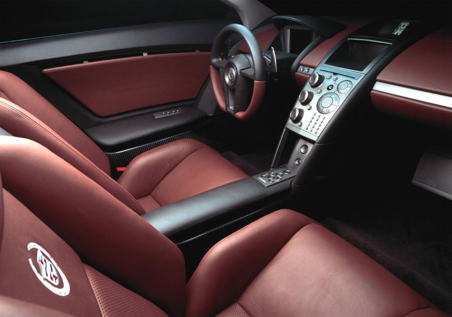 Интерьер Cadillac Cien Concept 2002 года  (фото 18 из 50)
